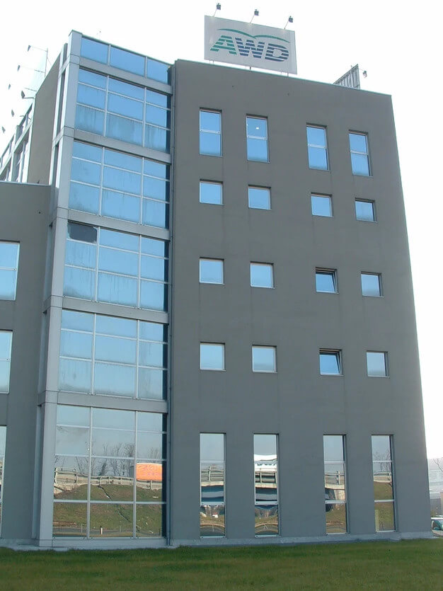 Edificio produttivo, via Venezia Giulia, Milano